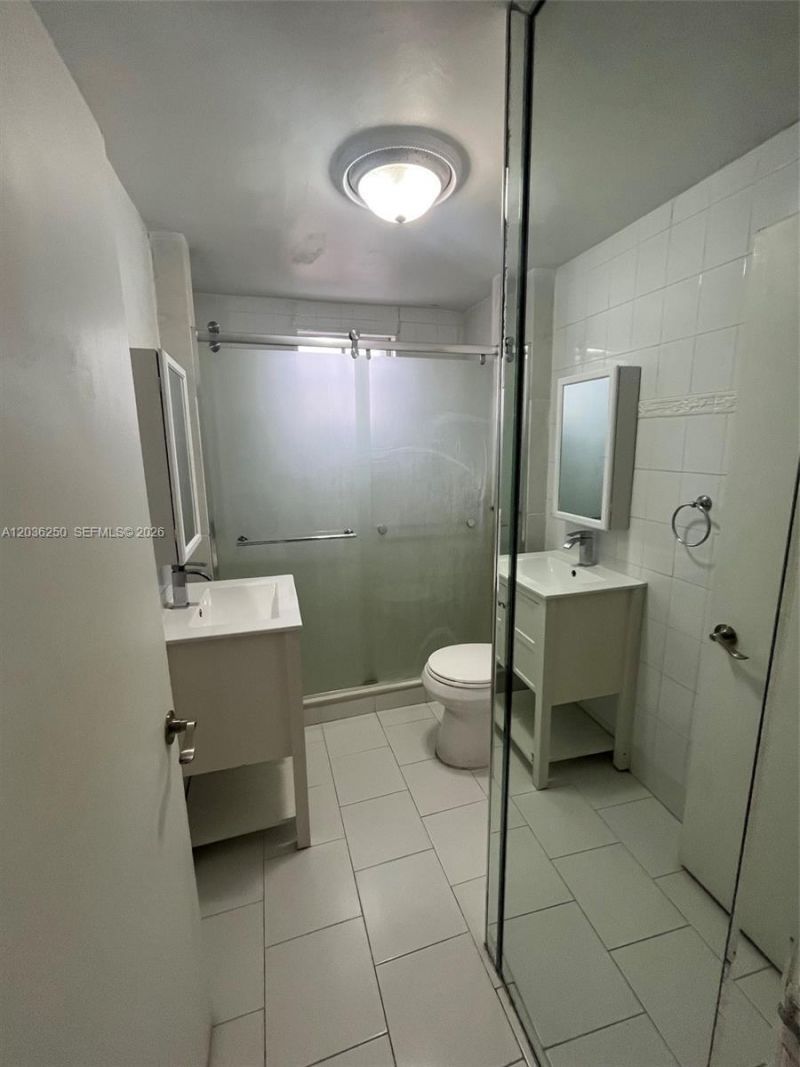 3244 SW 3rd St, Unit L, Miami, FL 33135 Photo