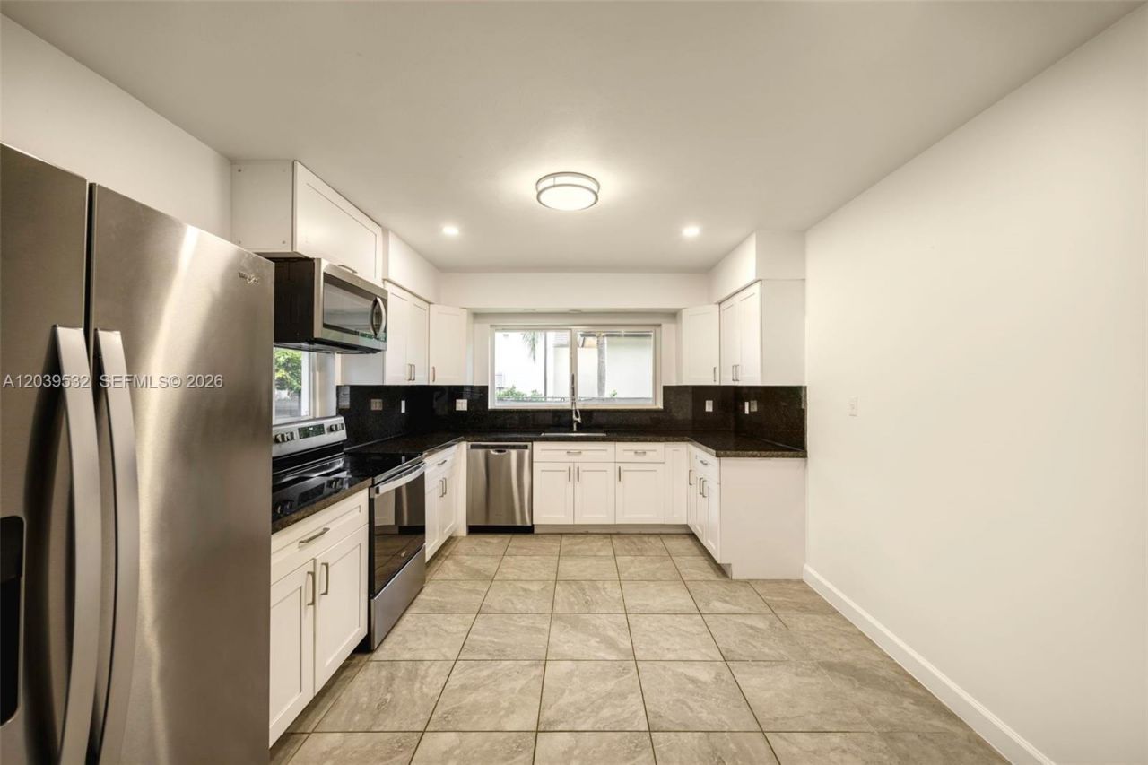 7840 SW 71st Ave , Miami, FL 33143 Photo