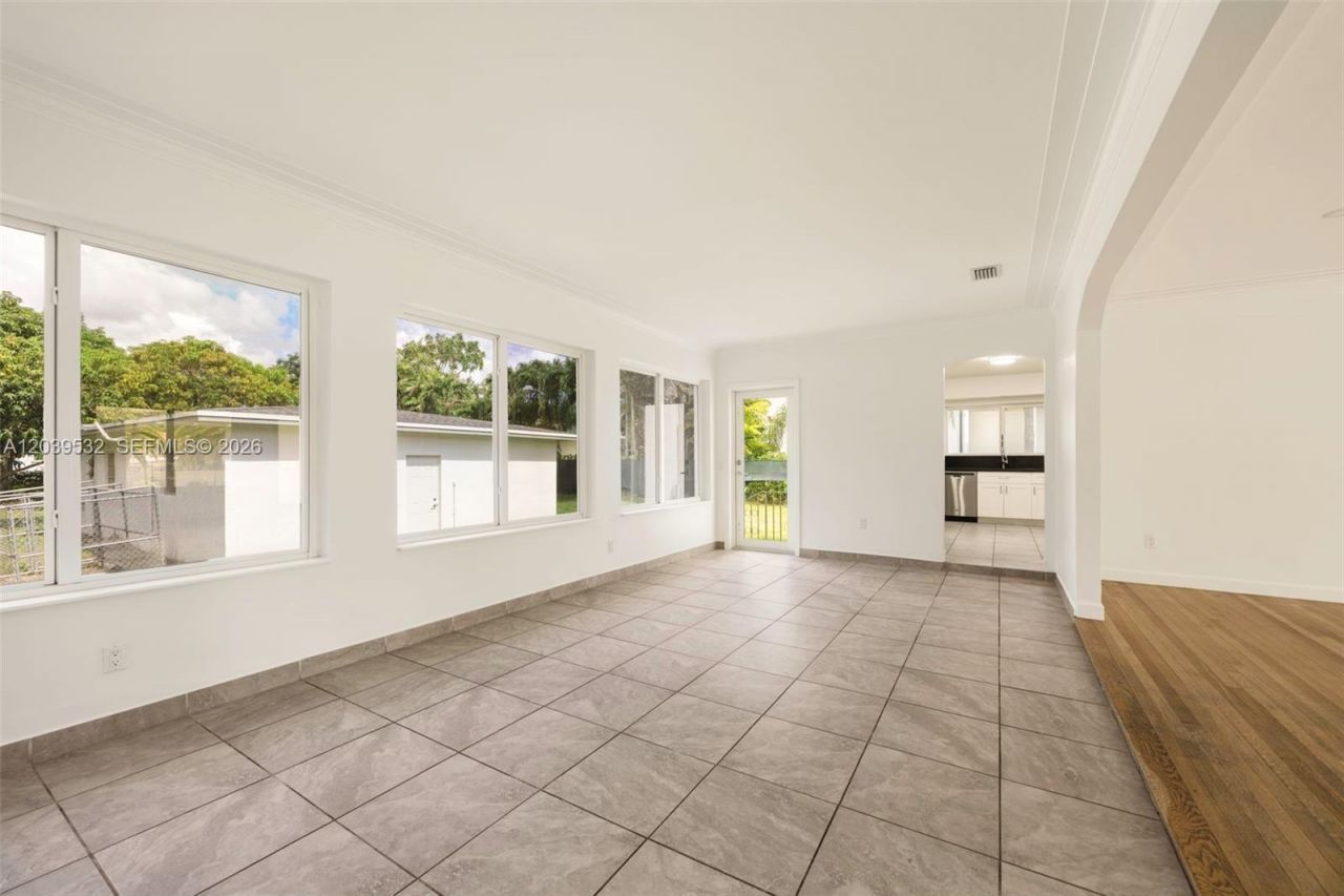 7840 SW 71st Ave , Miami, FL 33143 Photo