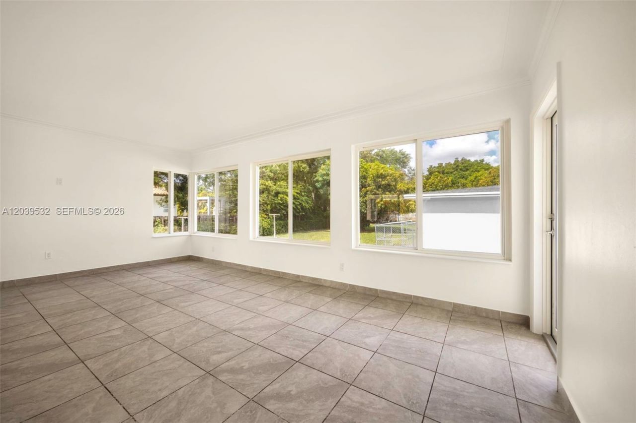 7840 SW 71st Ave , Miami, FL 33143 Photo