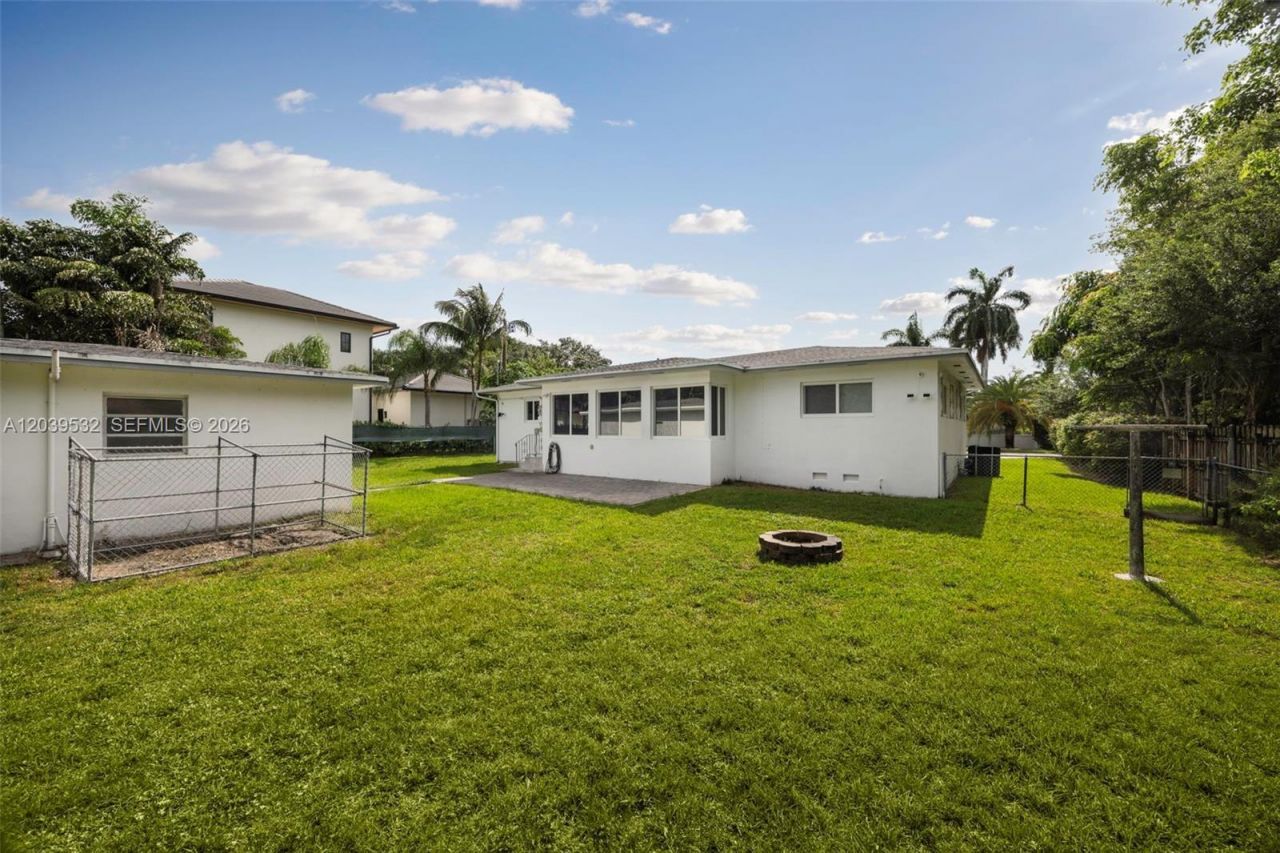 7840 SW 71st Ave , Miami, FL 33143 Photo