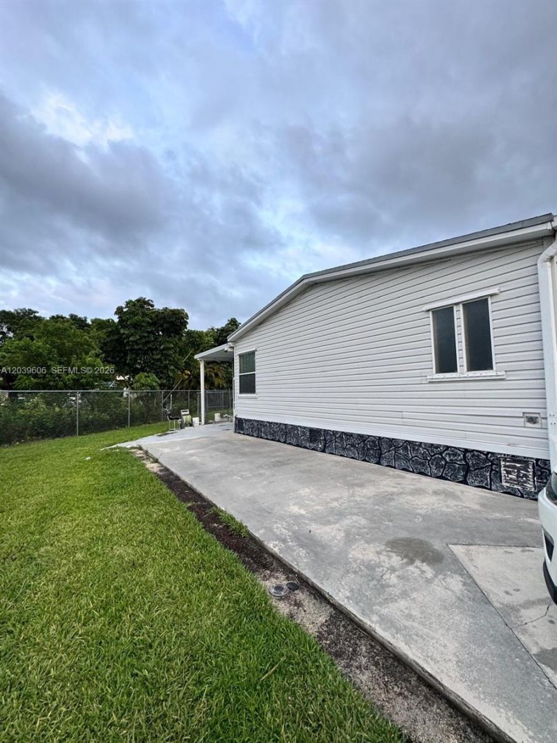 35303 SW 180th Ave 321-322, Homestead, FL 33034 Photo