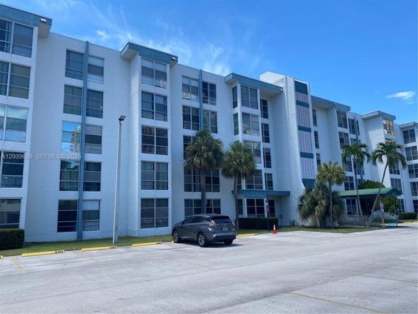 200 177th Dr , Unit 216, Sunny Isles Beach, FL 33160