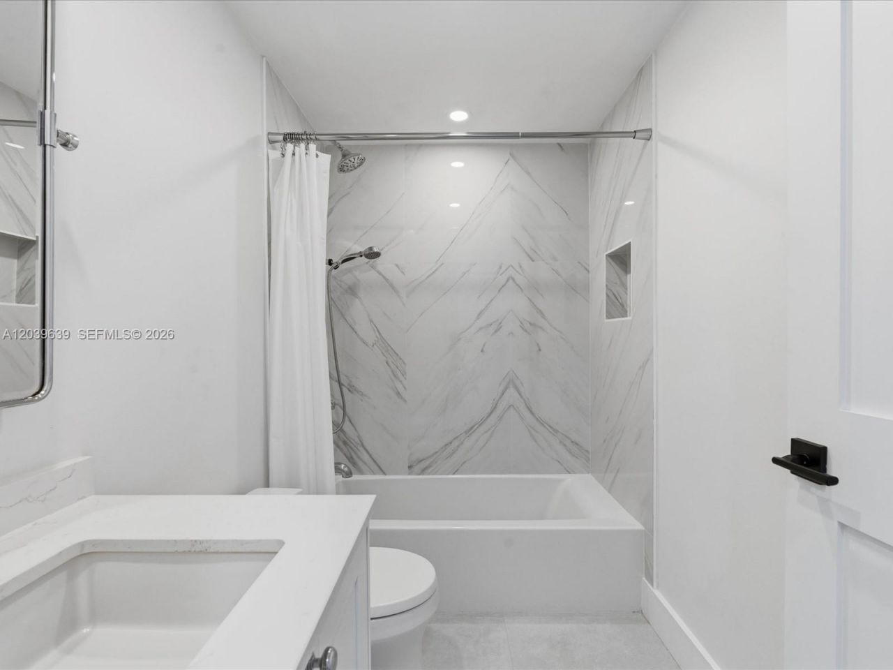 701 Brickell Key Blvd, Unit 1201, Miami, FL 33131 Photo