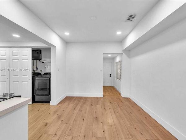 4719 E 8th Ct , Hialeah, FL 33013