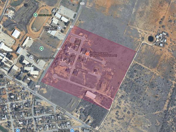 124 TROUBADOUR LN, Poteet, TX 78065