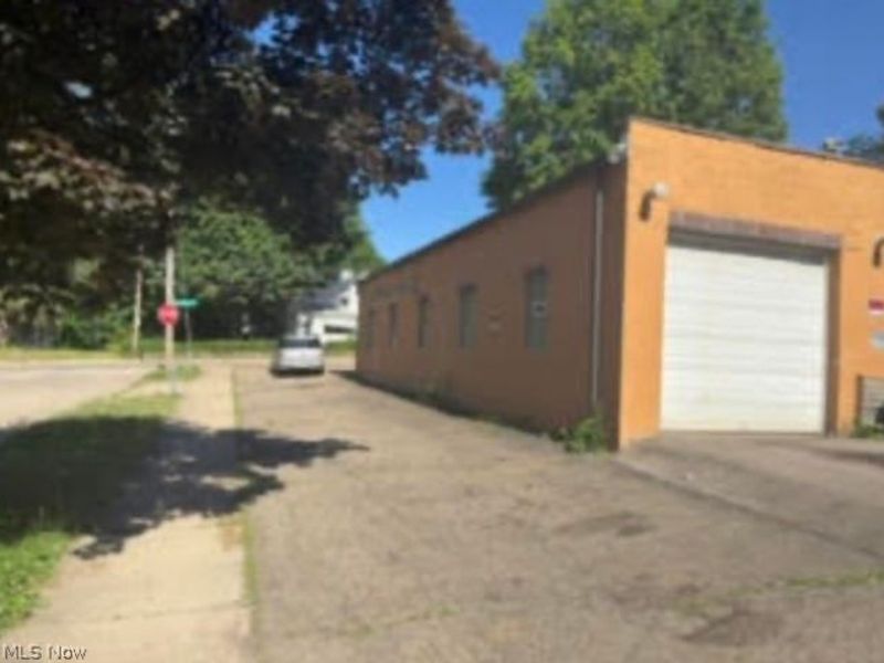 376 N Arlington Street, Akron, OH 44305 Photo 4