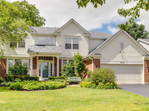 18421 W Meander Drive, Grayslake, IL 60030