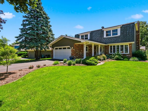 837 62nd Street , Downers Grove, IL 60516