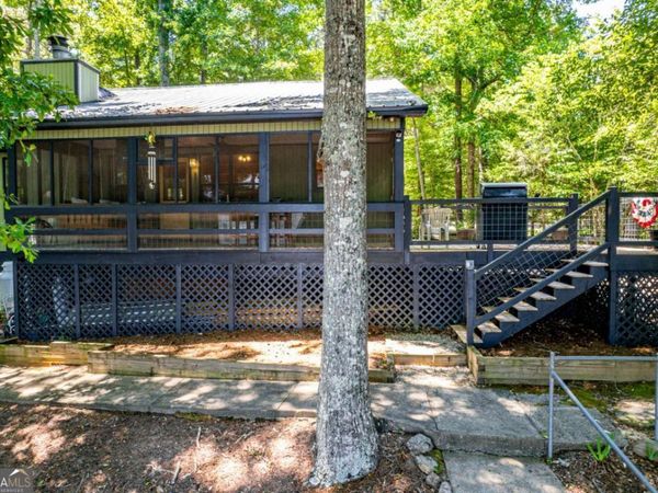 176 Crooked Creek Bay Road, Eatonton, GA 31024