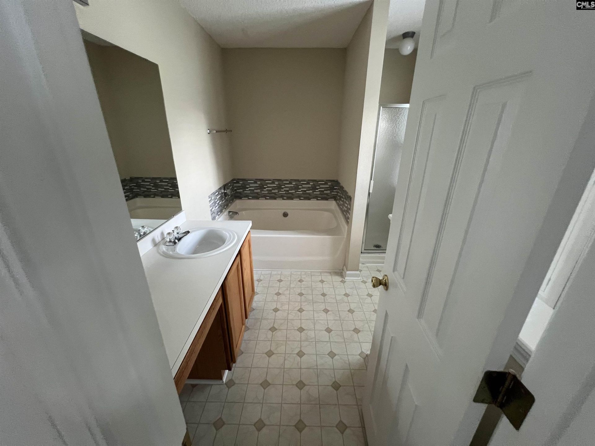 190 Ashewood Lake  Photo 29