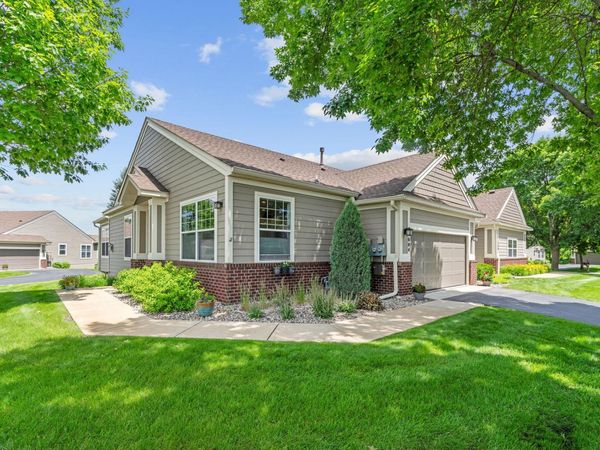 1004 Victoria Greens Boulevard, Victoria, MN 55386