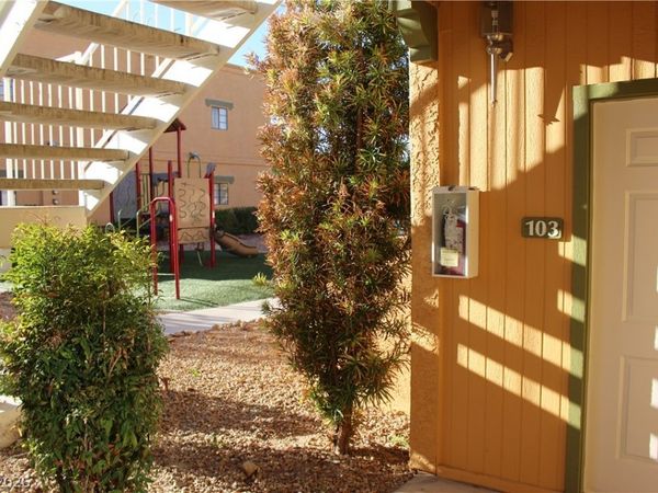 5154 S JONES Boulevard , Unit 103, Las Vegas, NV 89118