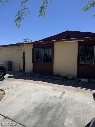 2660 San Domingo Lane, Las Vegas, NV 89115 Main Photo