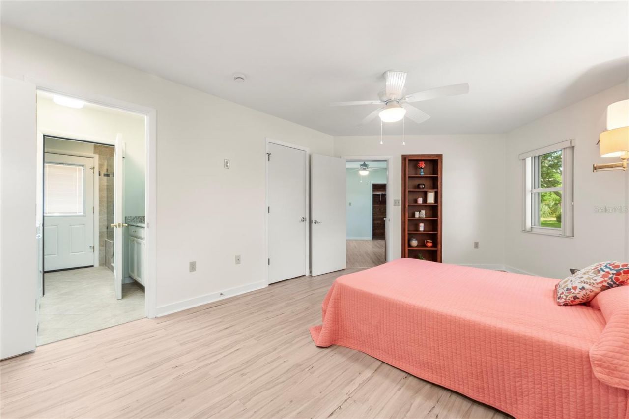 725 61st Street N, Saint Petersburg, FL 33710 Photo