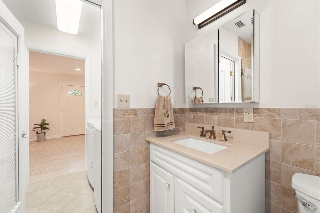 725 61st Street N, Saint Petersburg, FL 33710 Photo