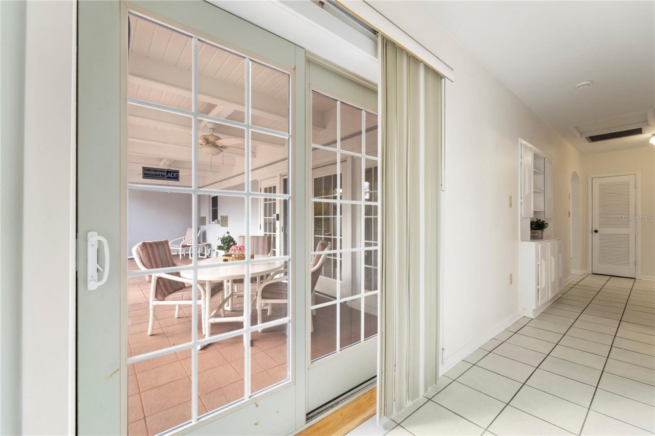 725 61st Street N, Saint Petersburg, FL 33710 Photo