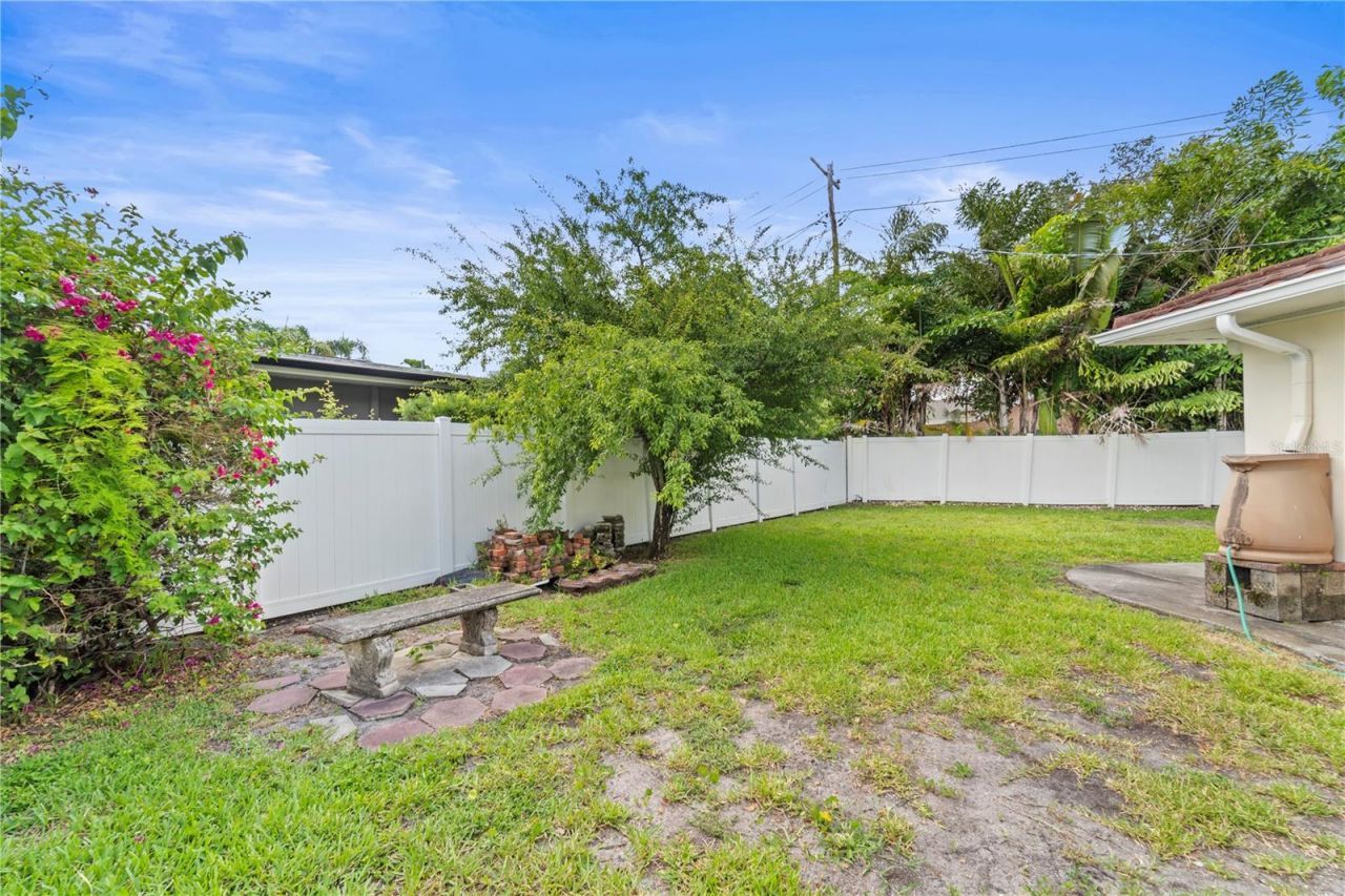 725 61st Street N, Saint Petersburg, FL 33710 Photo