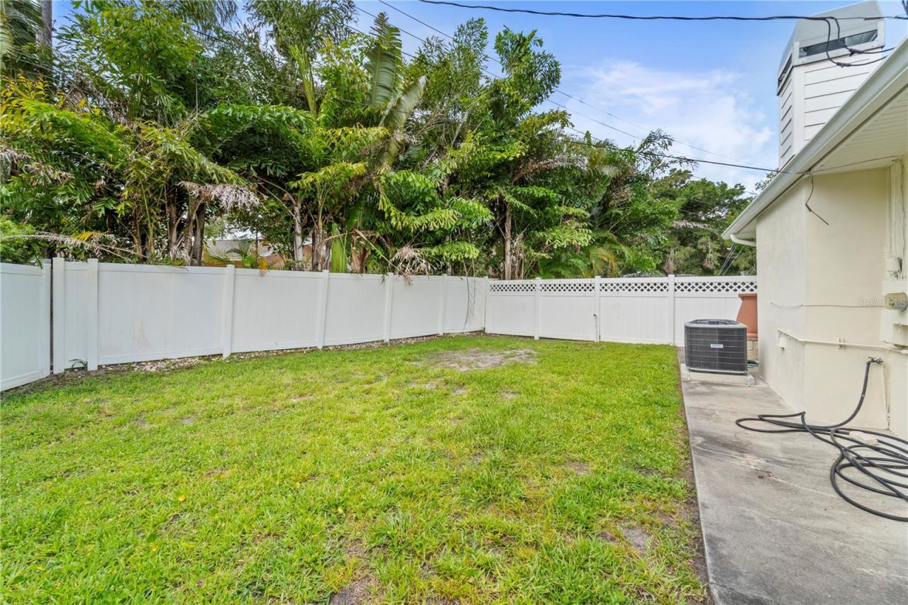725 61st Street N, Saint Petersburg, FL 33710 Photo