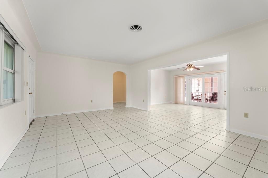 725 61st Street N, Saint Petersburg, FL 33710 Photo