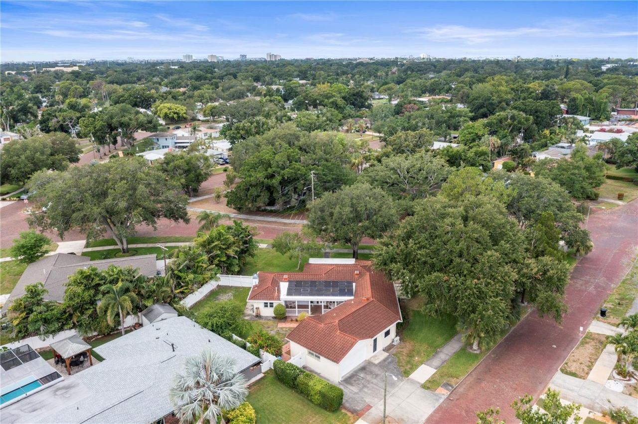 725 61st Street N, Saint Petersburg, FL 33710 Photo
