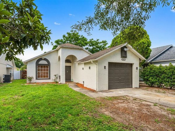 9911 FLYNT CIRCLE , ORLANDO, FL 32825