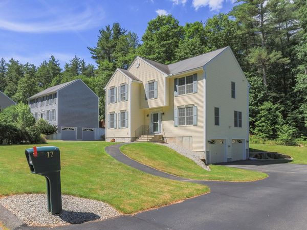 17 Jessica Drive, Merrimack, NH 03054