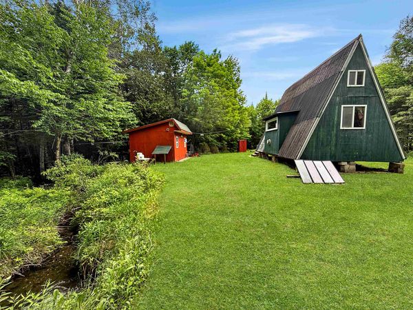 27 Placy Road, Columbia, NH 03576