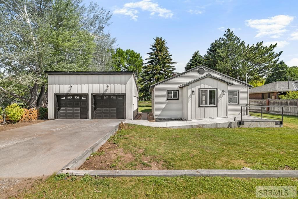 3315 E Rawson Street, Ammon, ID 83406 Main Photo