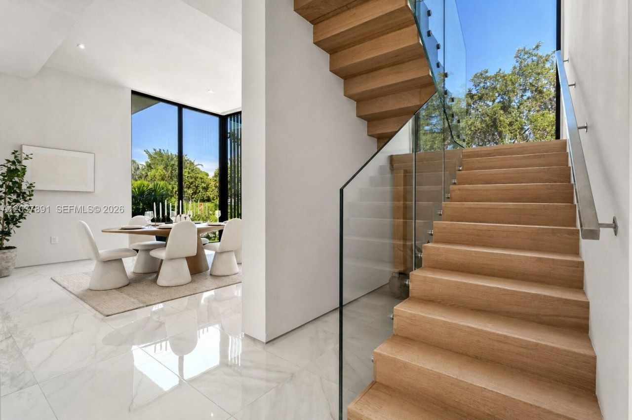 4430 Nautilus Dr, Miami Beach, FL 33140 Photo