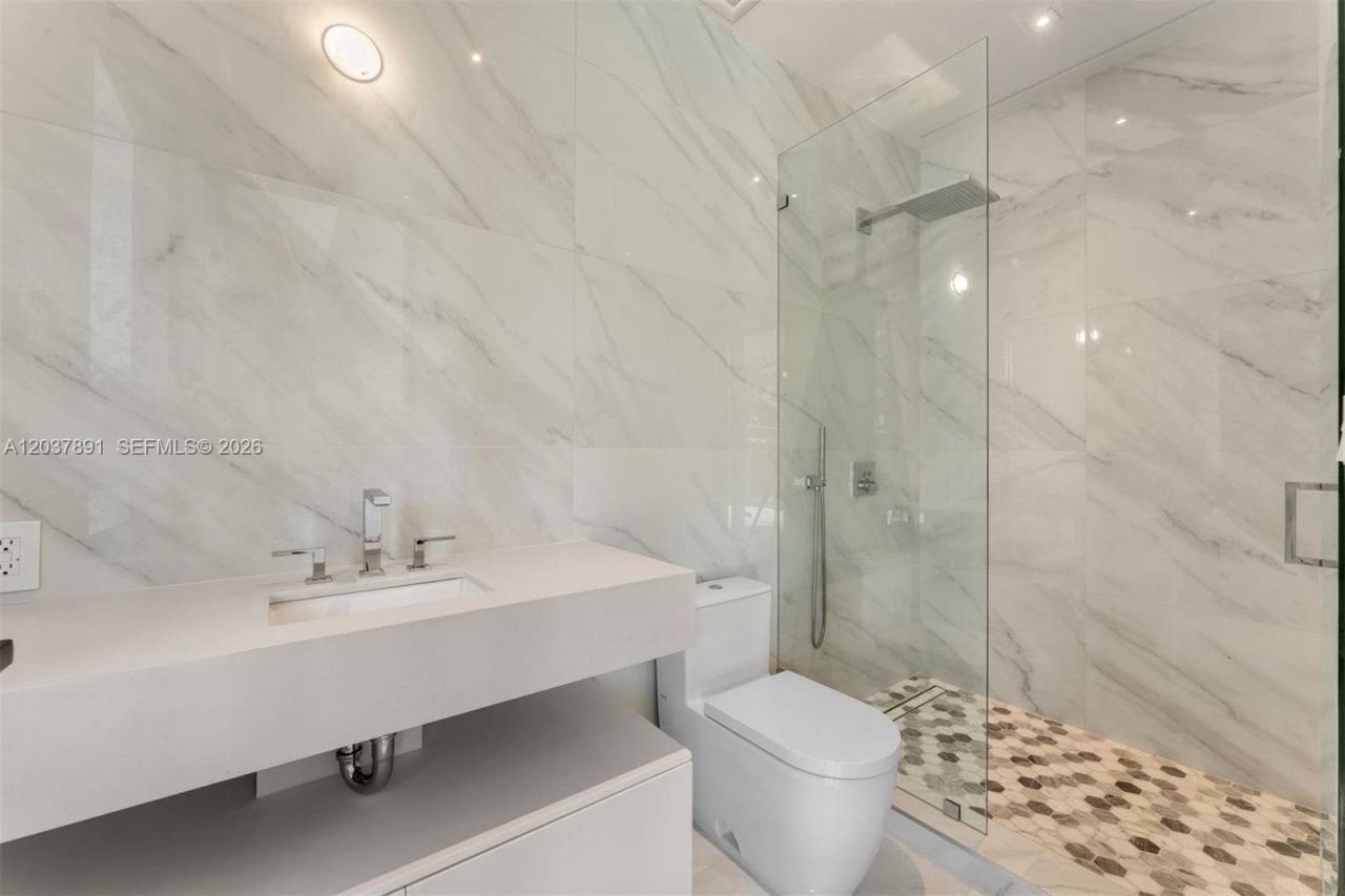 4430 Nautilus Dr, Miami Beach, FL 33140 Photo