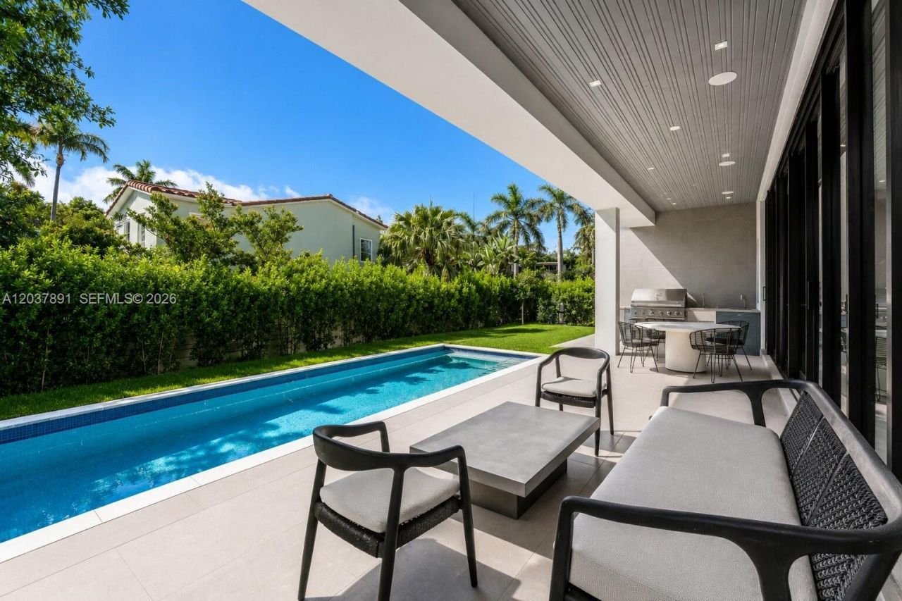 4430 Nautilus Dr, Miami Beach, FL 33140 Photo