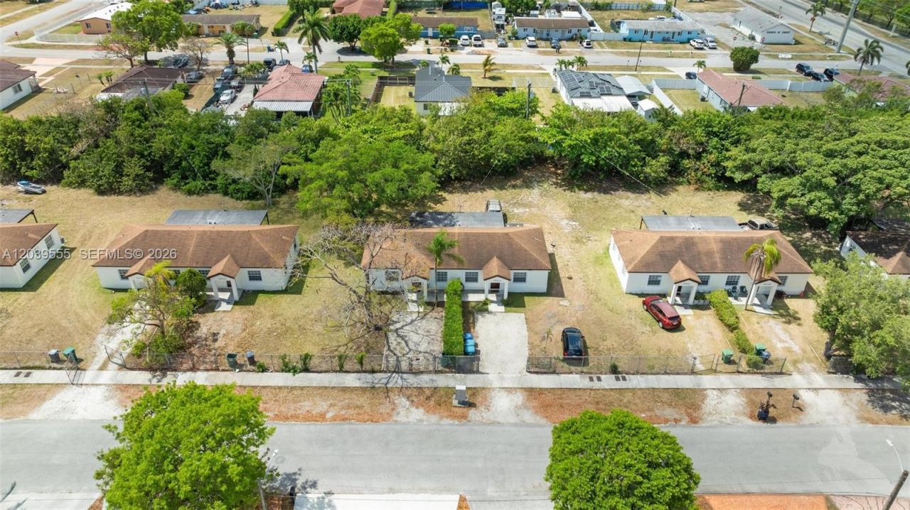 10544 SW 182nd St , Miami, FL 33157 Photo