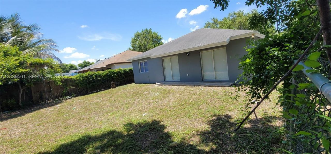 10250 SW 173rd Ter, Miami, FL 33157 Photo