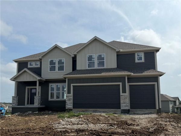 19873 W 114th Place, Olathe, KS 66061