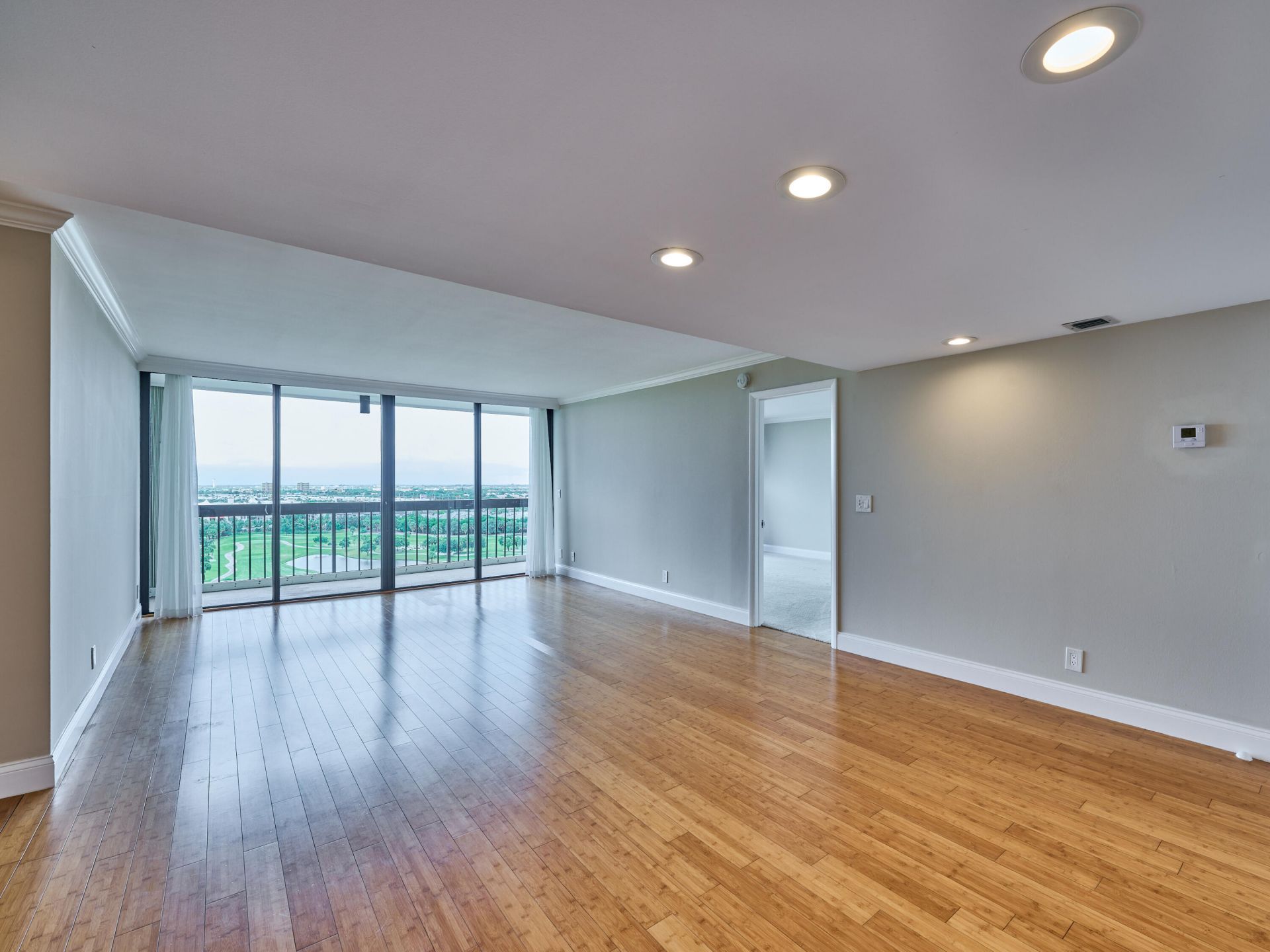 2425 Presidential Way, Unit 1405, West Palm Beach, FL 33401 Photo