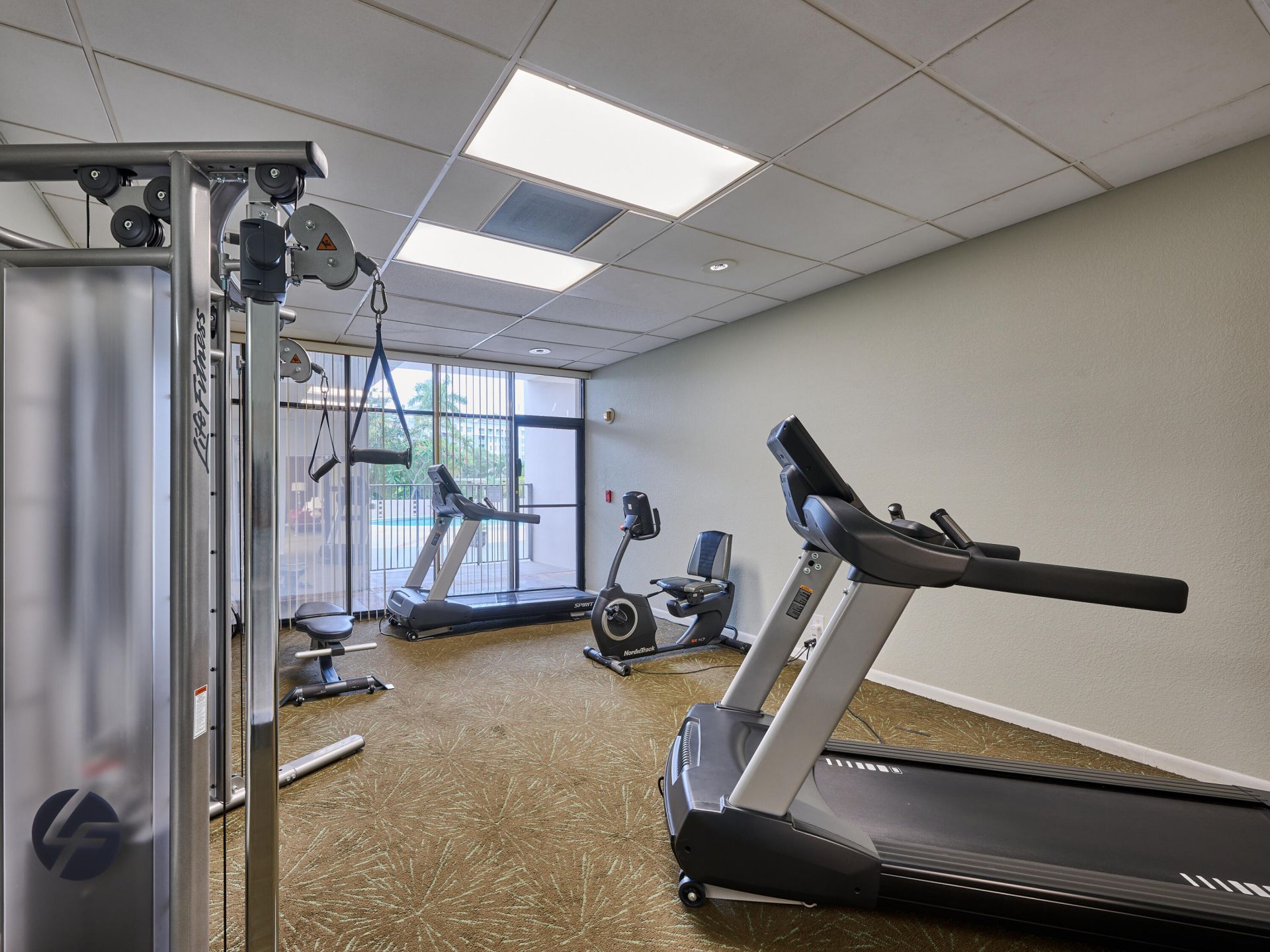 2425 Presidential Way, Unit 1405, West Palm Beach, FL 33401 Photo