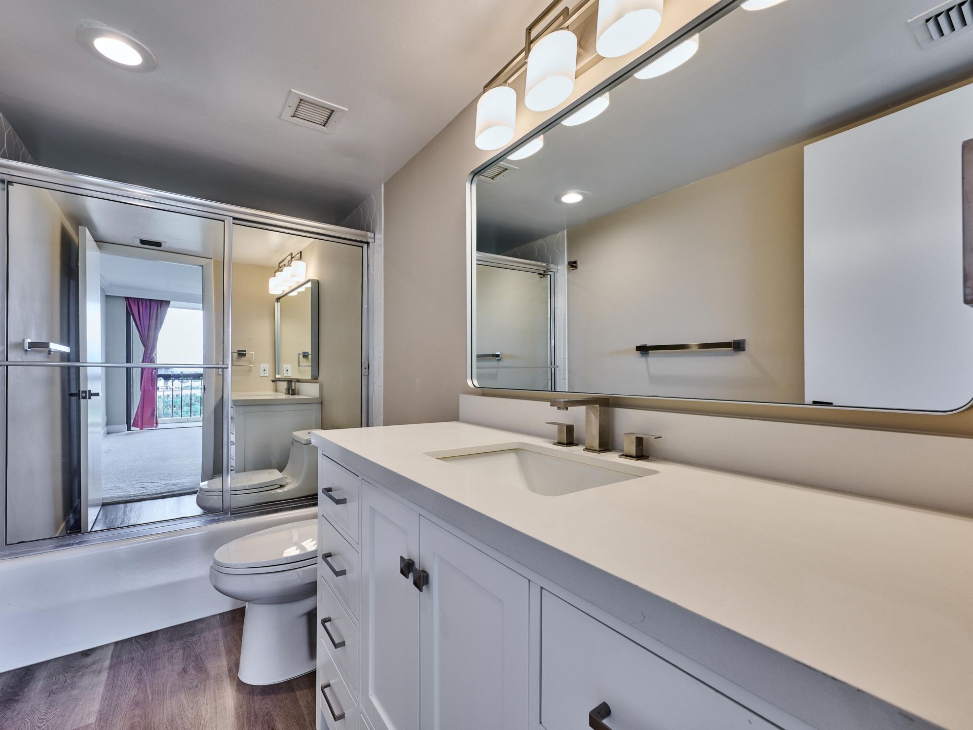 2425 Presidential Way, Unit 1405, West Palm Beach, FL 33401 Photo
