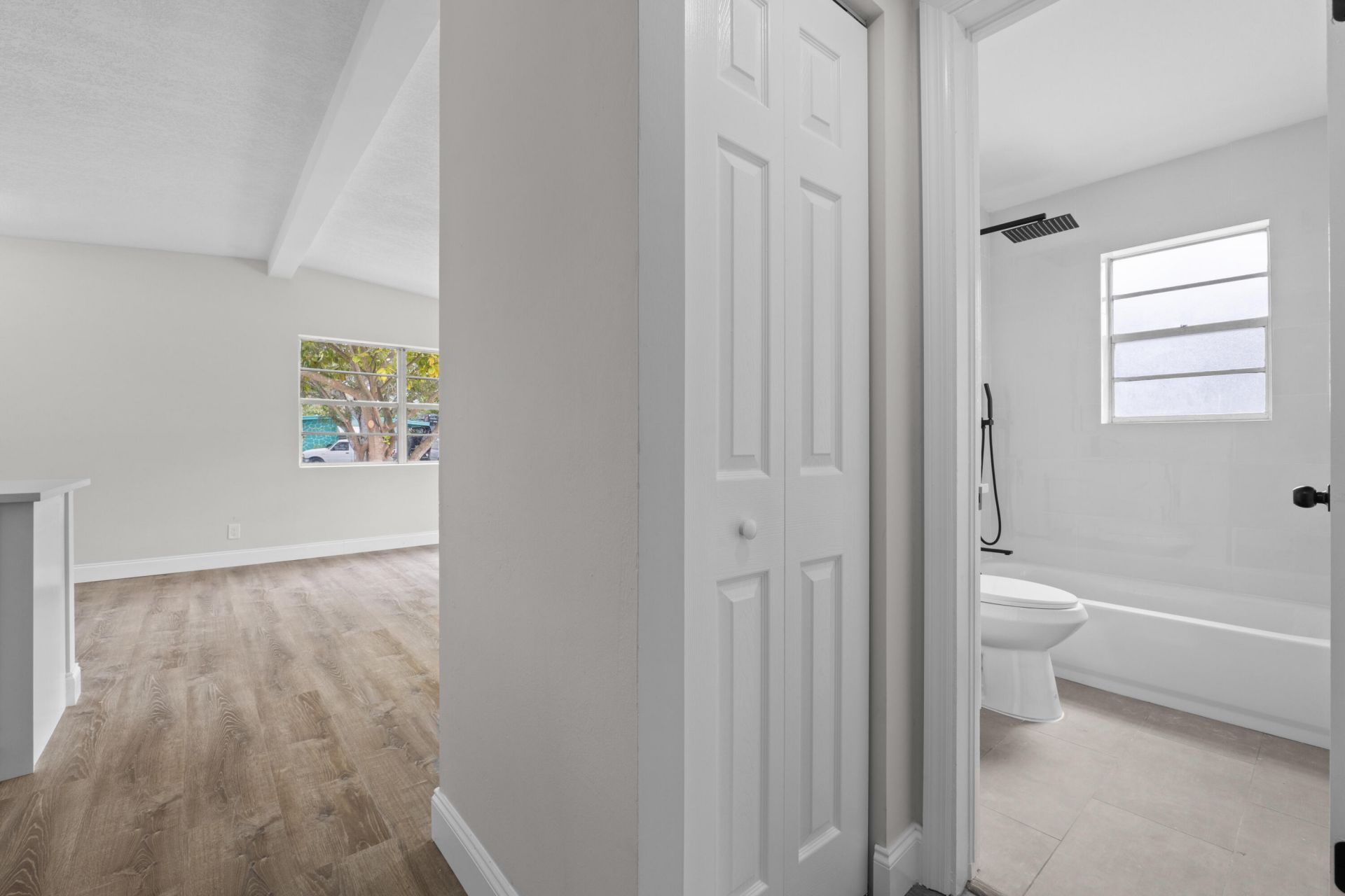 2415 Lewis, West Palm Beach, FL 33415 Photo