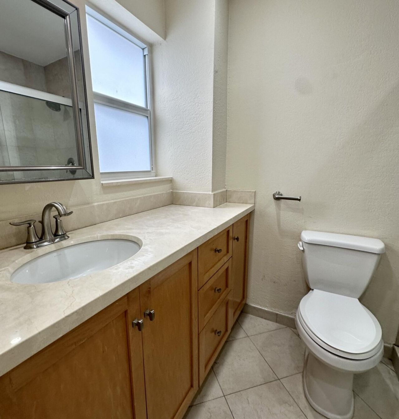 815 Middle River Drive, Unit 110, Fort Lauderdale, FL 33304 Photo