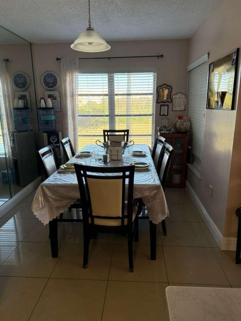 4164 Inverrary Drive, Unit 302, Lauderhill, FL 33319 Photo