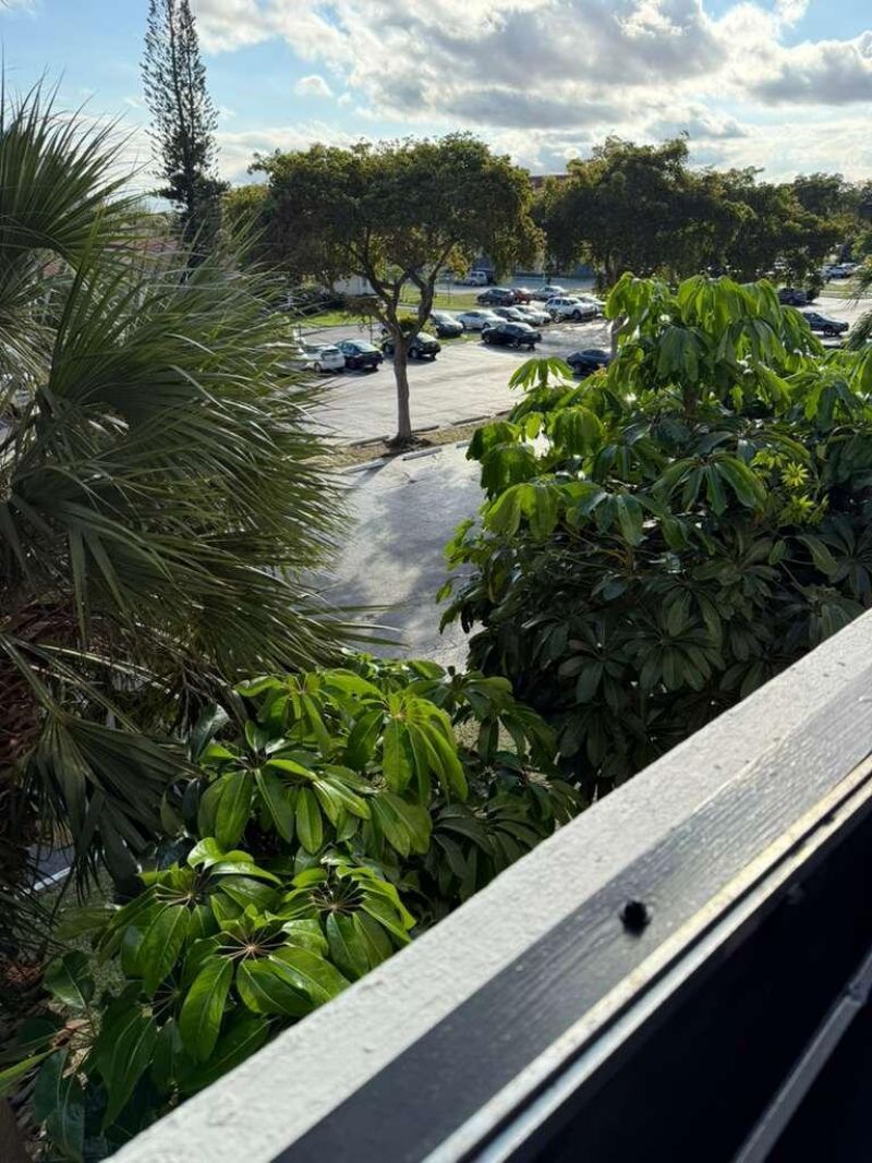 4164 Inverrary Drive, Unit 302, Lauderhill, FL 33319 Photo