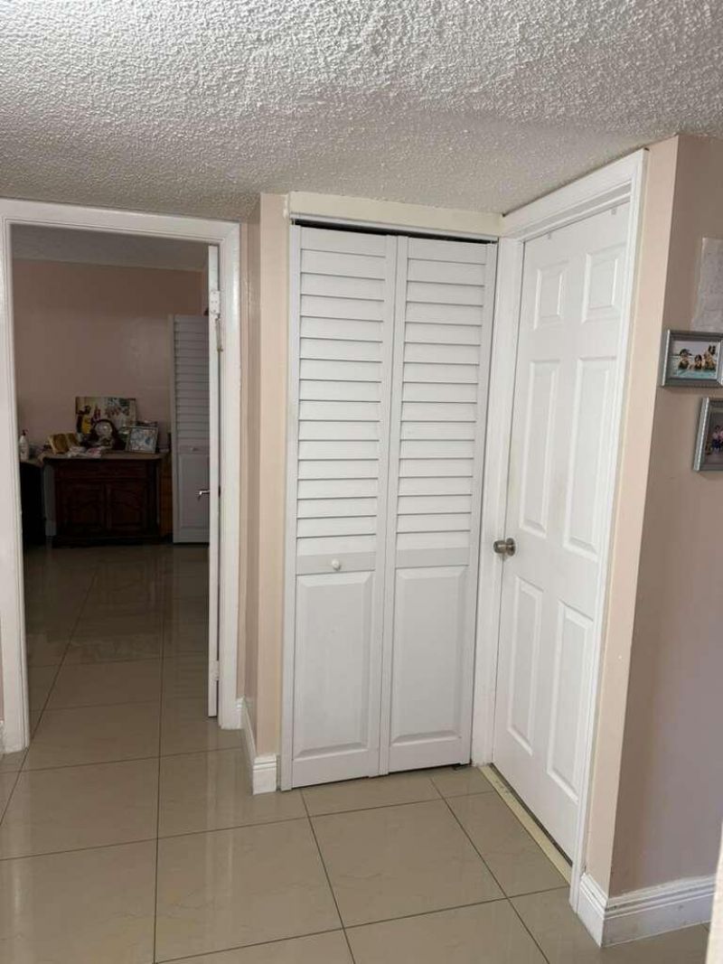 4164 Inverrary Drive, Unit 302, Lauderhill, FL 33319 Photo