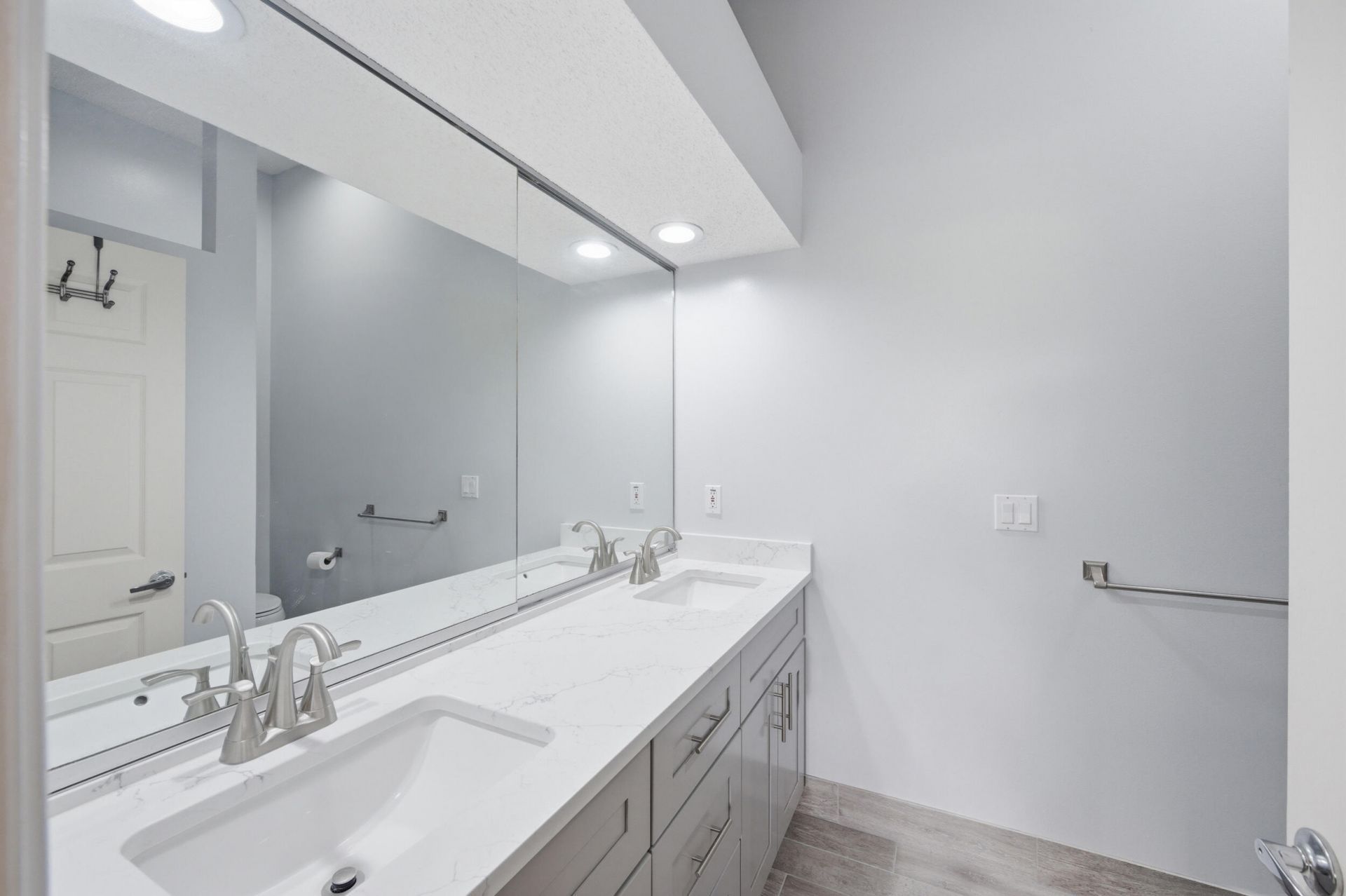 180 Par Drive, Royal Palm Beach, FL 33411 Photo