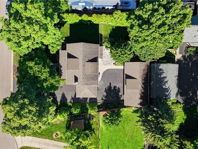 25 Park Road, Oakwood, OH 45419 Photo 2