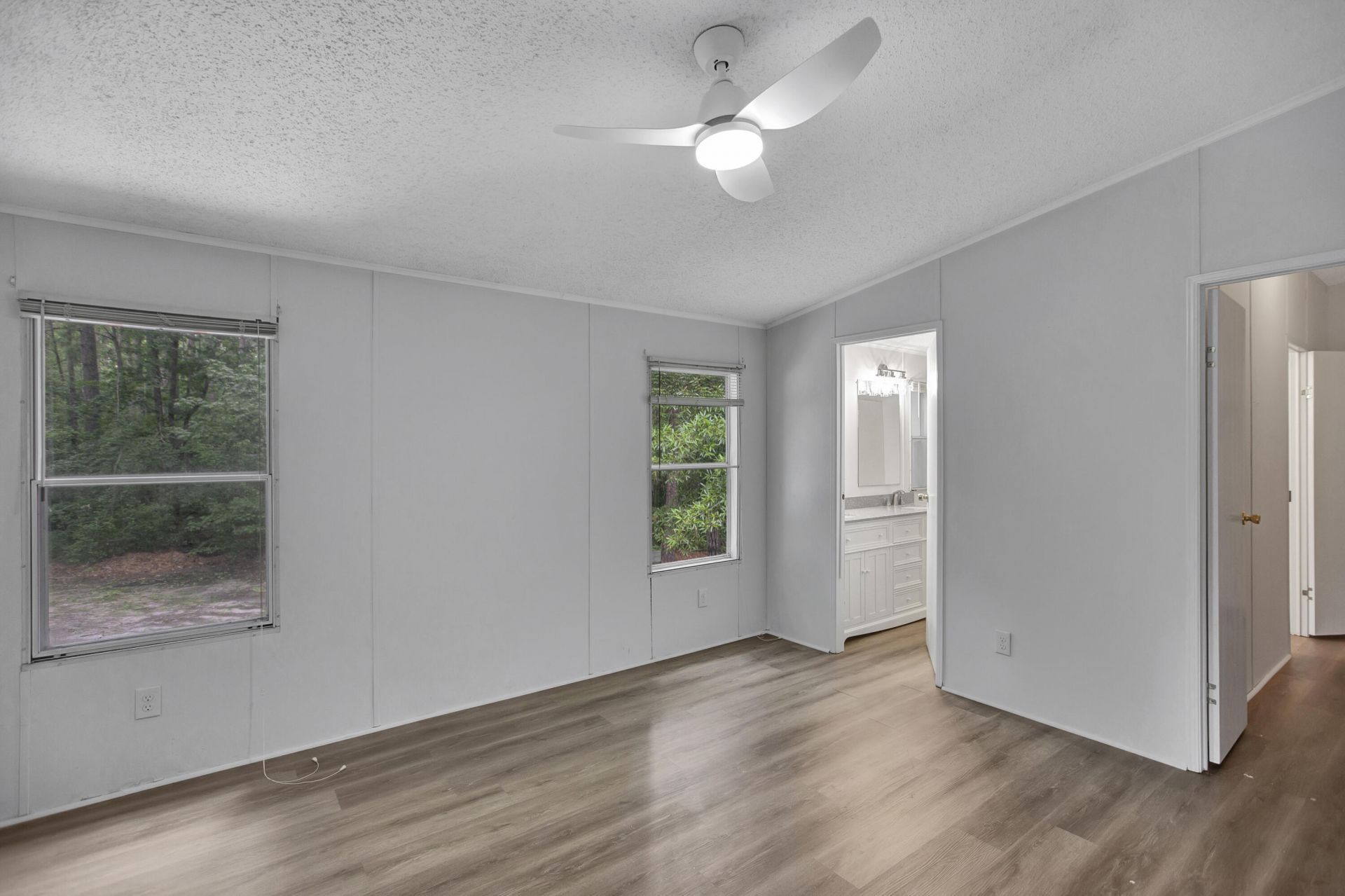 405 Vine Street Photo 6