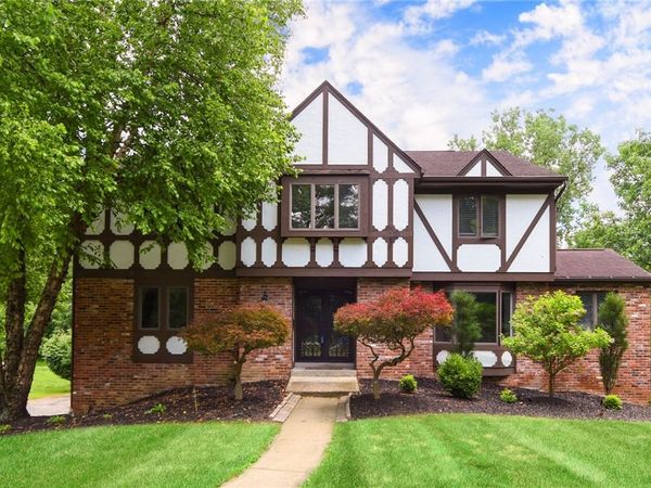 153 Oakwood , McMurray, PA 15317