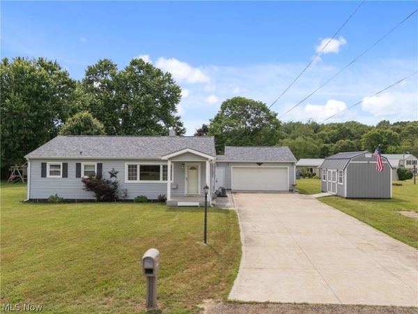 741 Cherry Street , Malvern, OH 44644