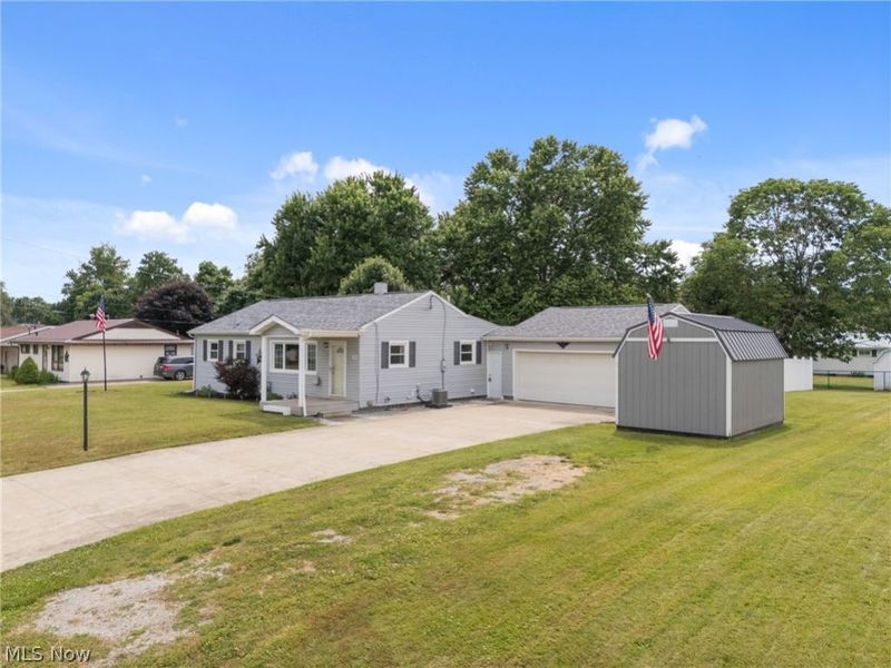 741 Cherry Street, Malvern, OH 44644 Photo 4