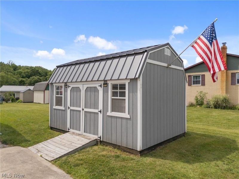 741 Cherry Street, Malvern, OH 44644 Photo 6
